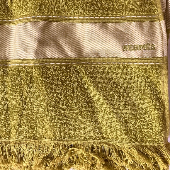 NEW HERMÈS YACHTING BEACH TOWEL - Picture 1 of 16